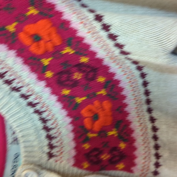 Beautiful Lands' End sweater - Picture 3 of 6